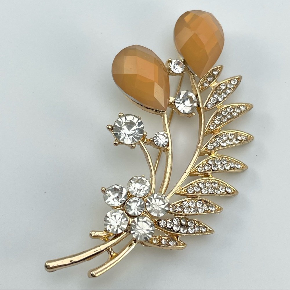 Stunning Vintage Gold and Orange Nature-Inspired Brooch